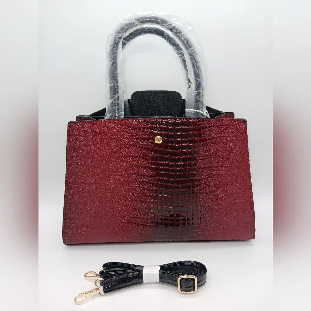 Maroon Crocodile Faux Leather Crossbody/Shoulder Handbag​​